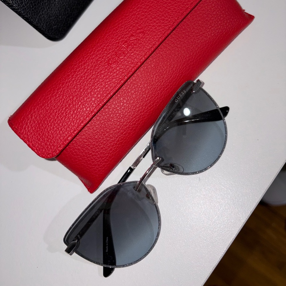 Guess Black and Silver Sunglasses
